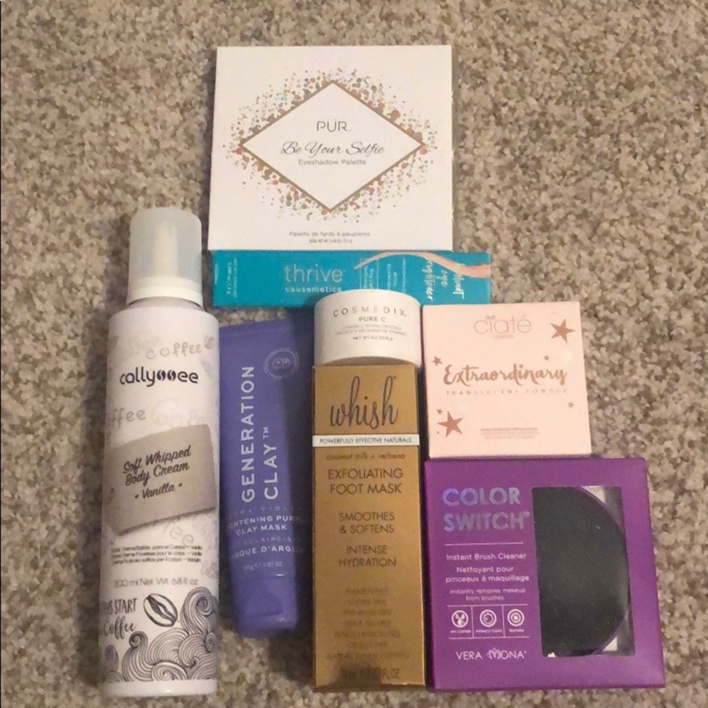 Bundle of 8 beauty products